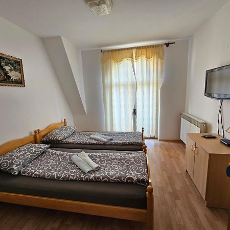 Hotel Aleks Sobe Banja Koviljača Exteriér fotografie