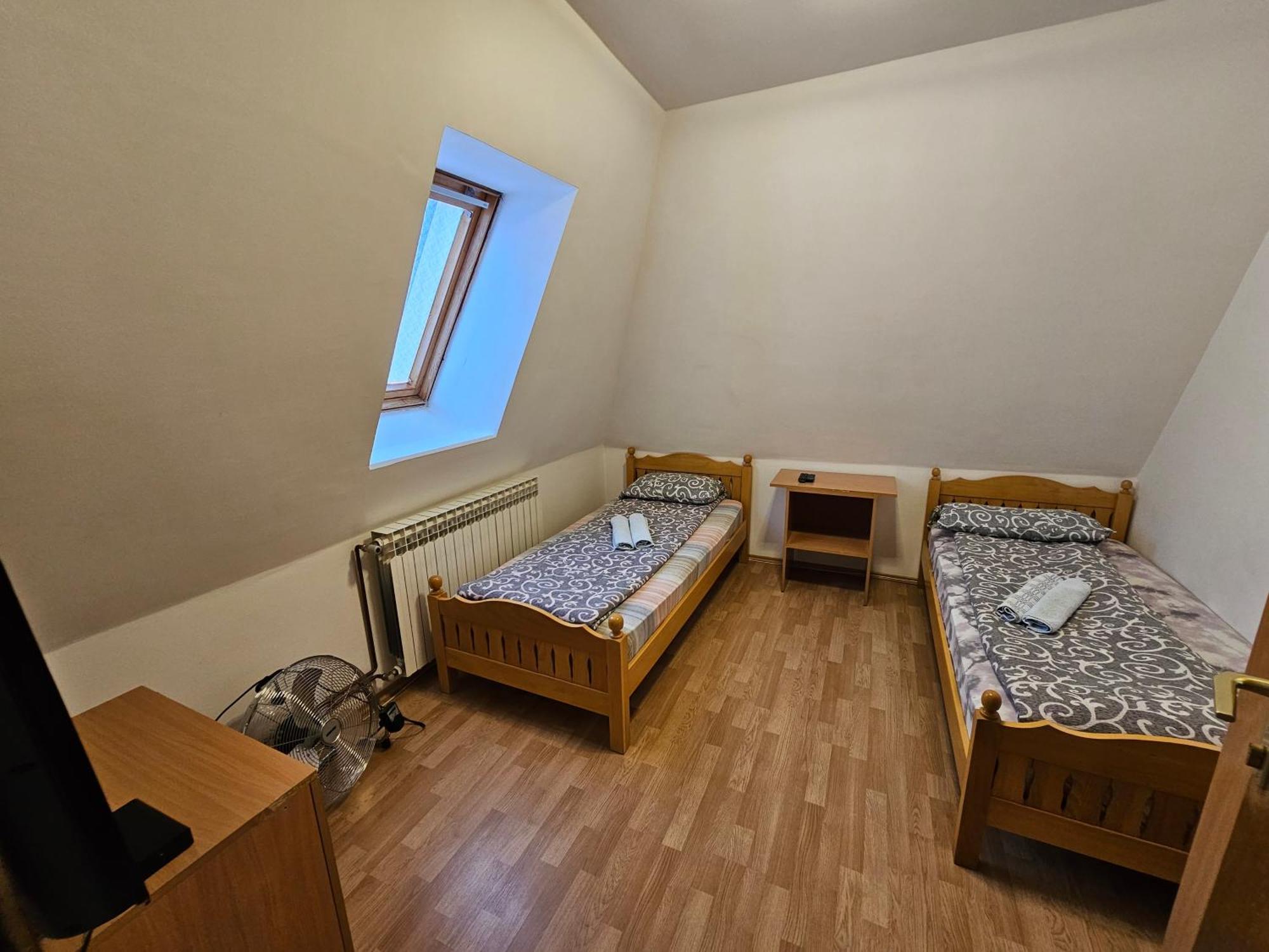Hotel Aleks Sobe Banja Koviljača Exteriér fotografie