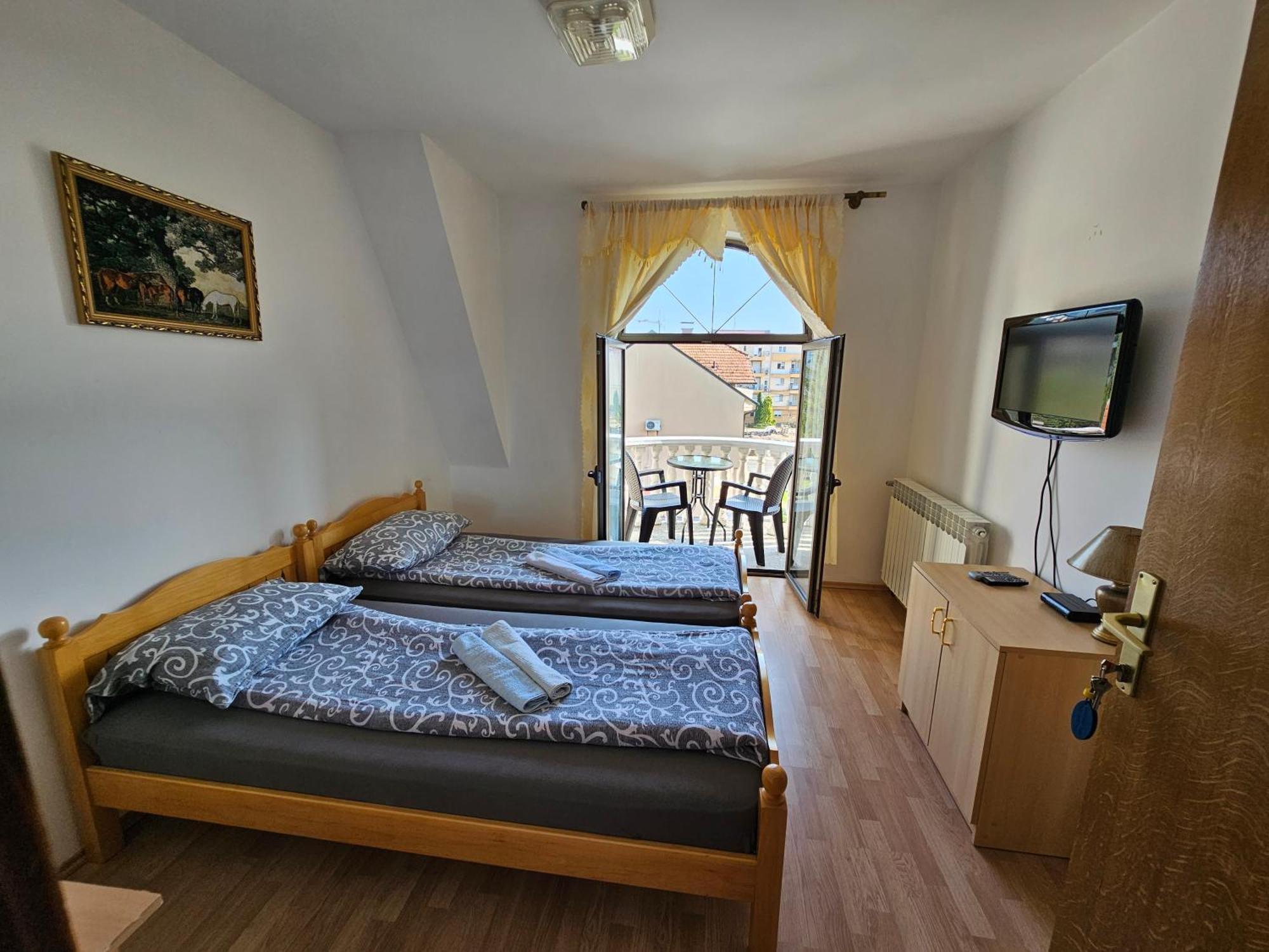 Hotel Aleks Sobe Banja Koviljača Exteriér fotografie